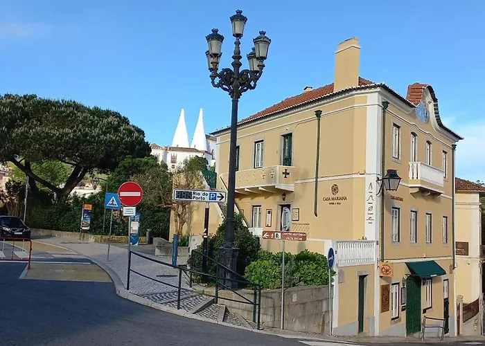 Casa Mariana - Sintra, 2 Bedroom Apartment, Castle & Mountain Views * Sintra